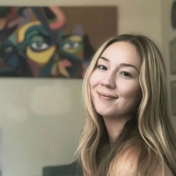 Meet your Posher, Diana - Picture 1 of 1